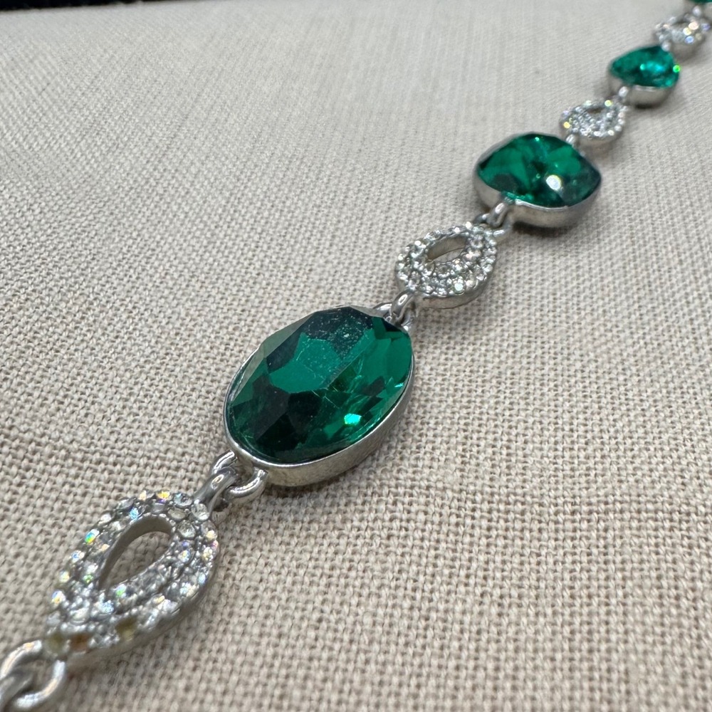 Givenchy Silver Tone Emerald Green Crystal Pavé Rhinestone Link Bracelet